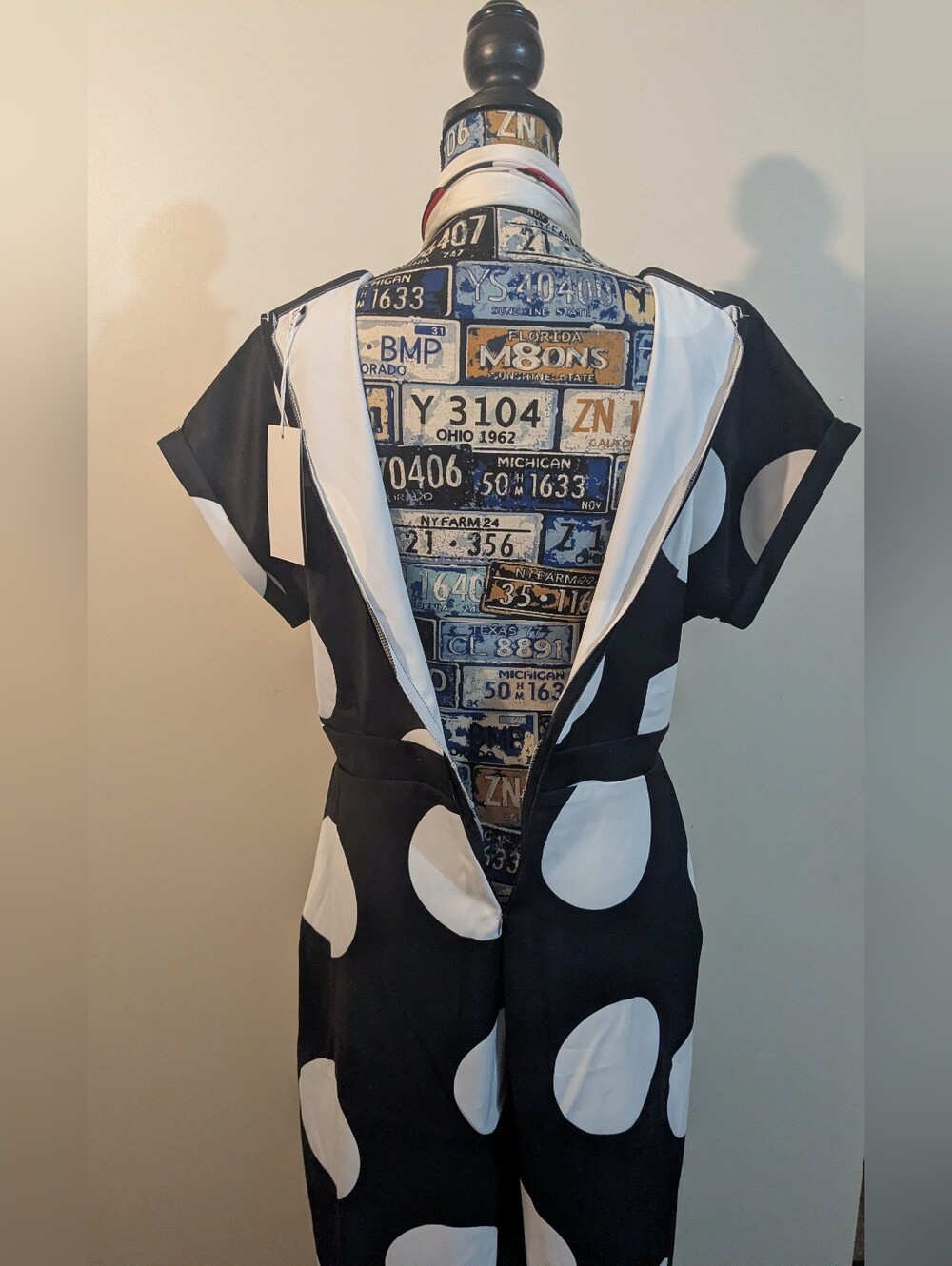 UOOZEE Wide Leg Black w/White Dots Jumpsuit Size Large NWT - Picture 4 of 12